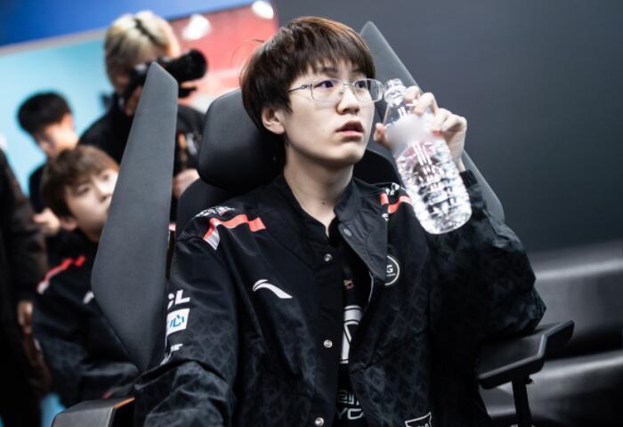 多次抢断威 多次抢断威